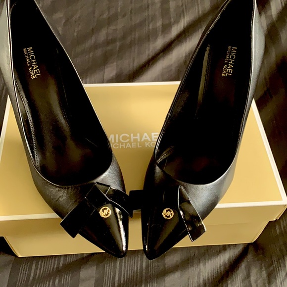 Michael Kors Shoes - MICHAEL KORS BLACK HIGH HEEL